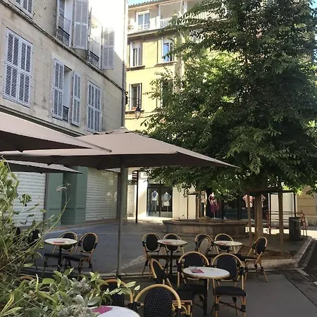Centre Historique Aix En Provence Apartment *